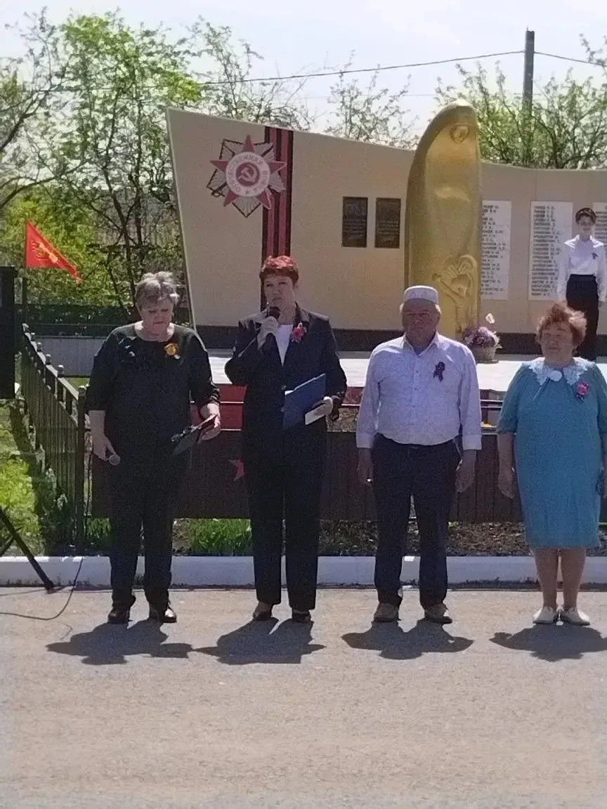 В канун Дня Победы сотрудники Клиентской службы посетили ветеранов в селах Чекан и Победа