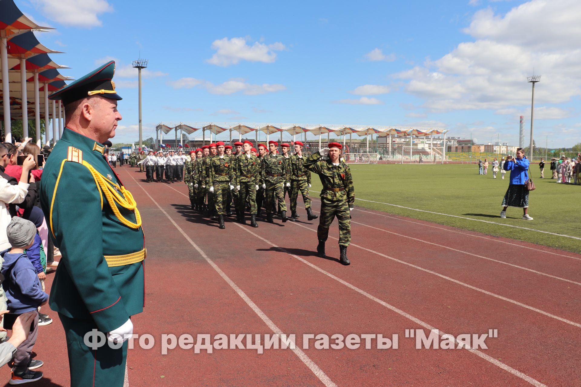 В Азнакаево торжественно отметили День Победы