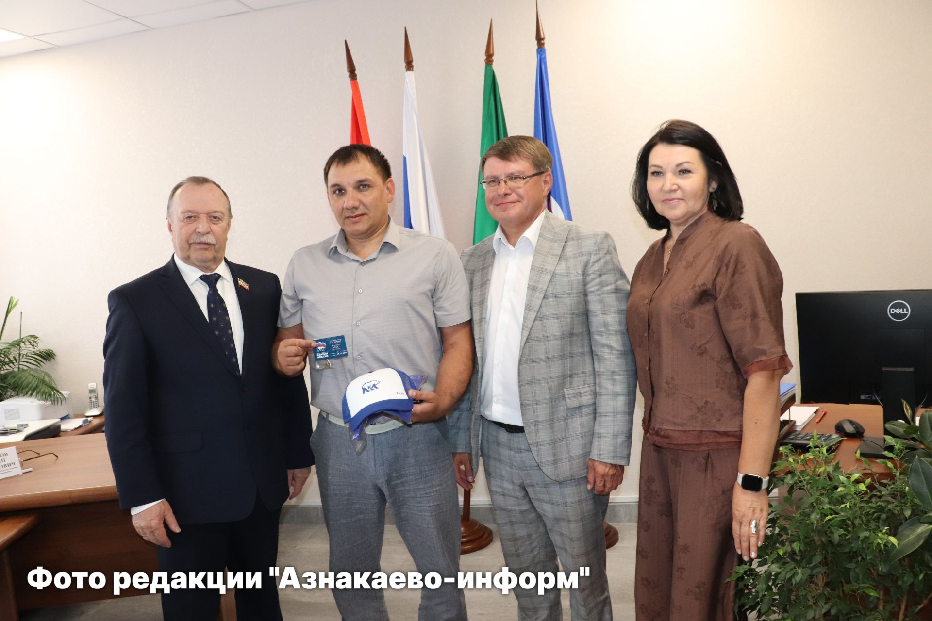 Депутат должен много знать