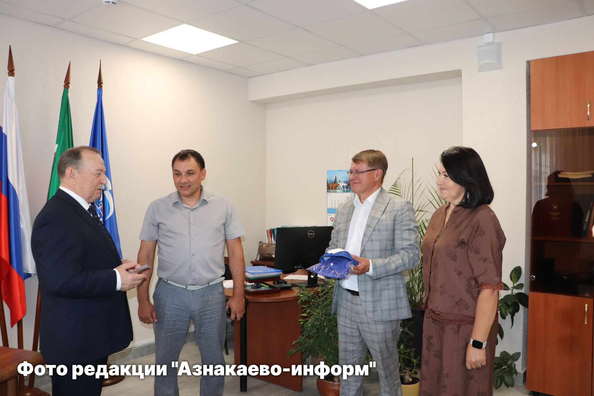 Депутат должен много знать