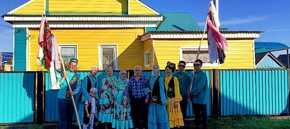 Песни и сбор подарков на квадроцикле: в Куктяке готовятся к Сабантую