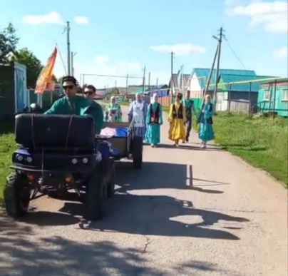 Песни и сбор подарков на квадроцикле: в Куктяке готовятся к Сабантую