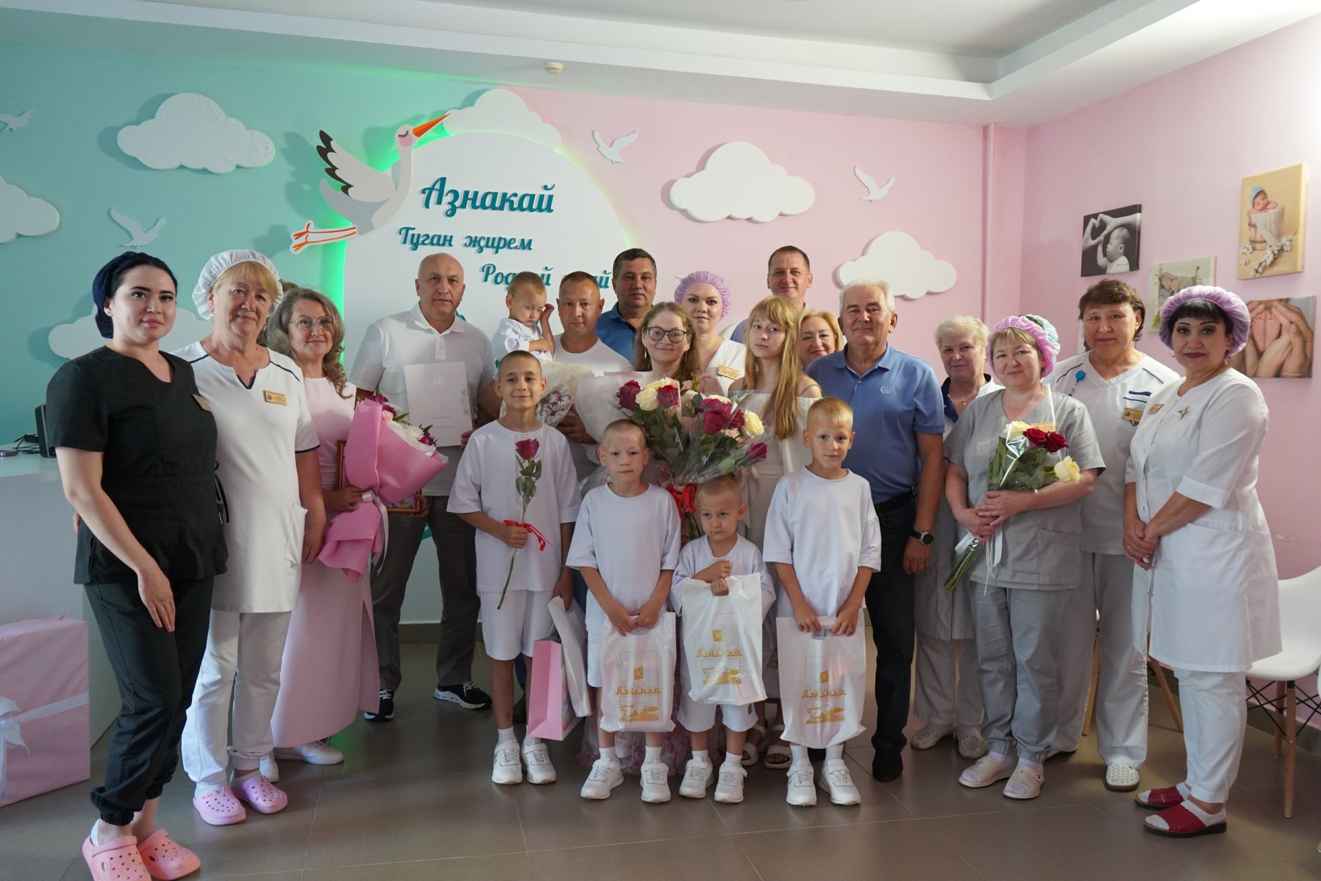 В Азнакаевском районе — пополнение: в семье Рахимовых родилась восьмая дочь