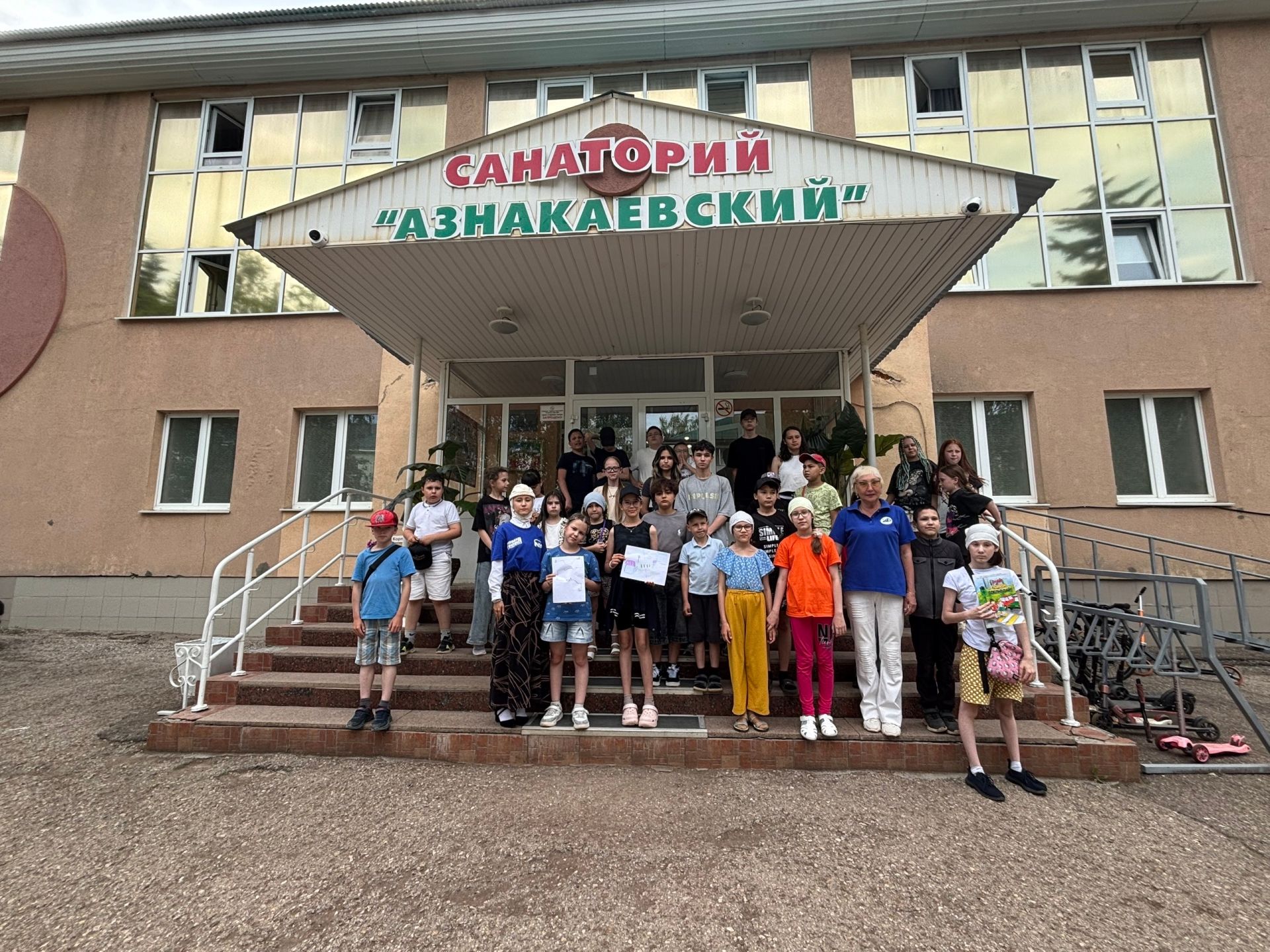 В Азнакаевском лагере прошло занятие по безопасности дорожного движения