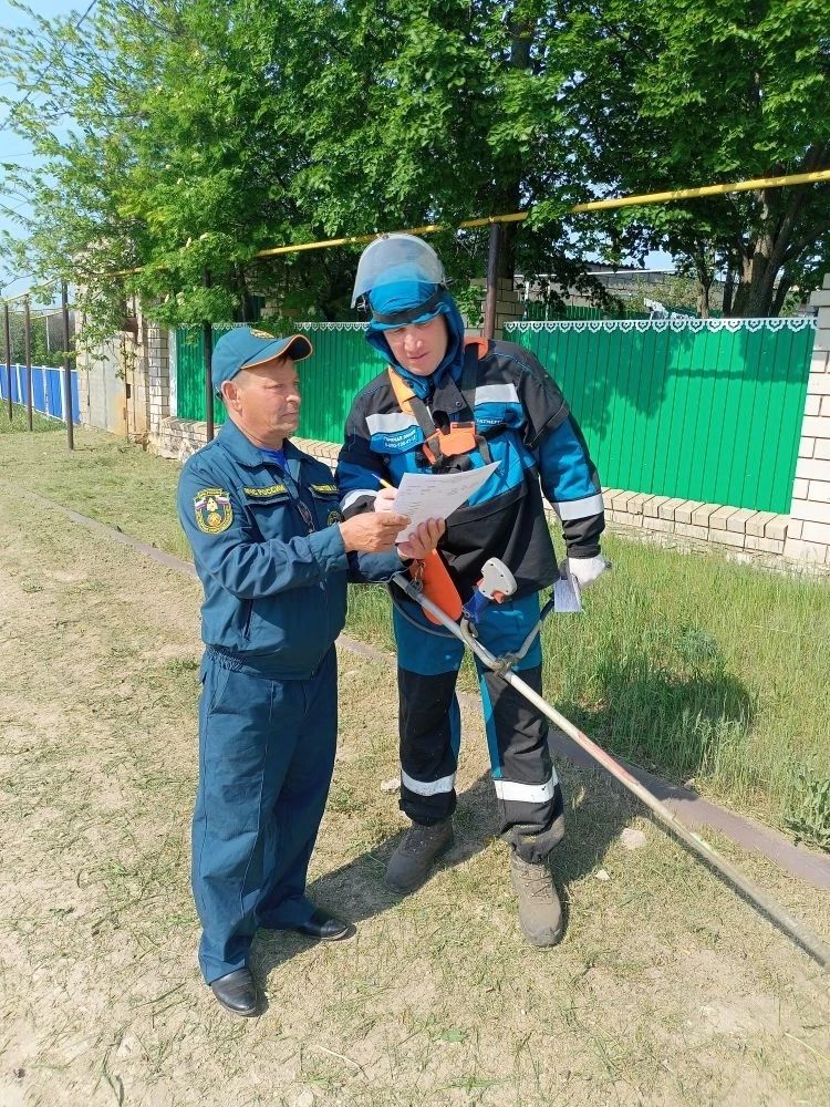 Сотрудники МЧС напомнили азнакаевцам о правилах пожарной безопасности