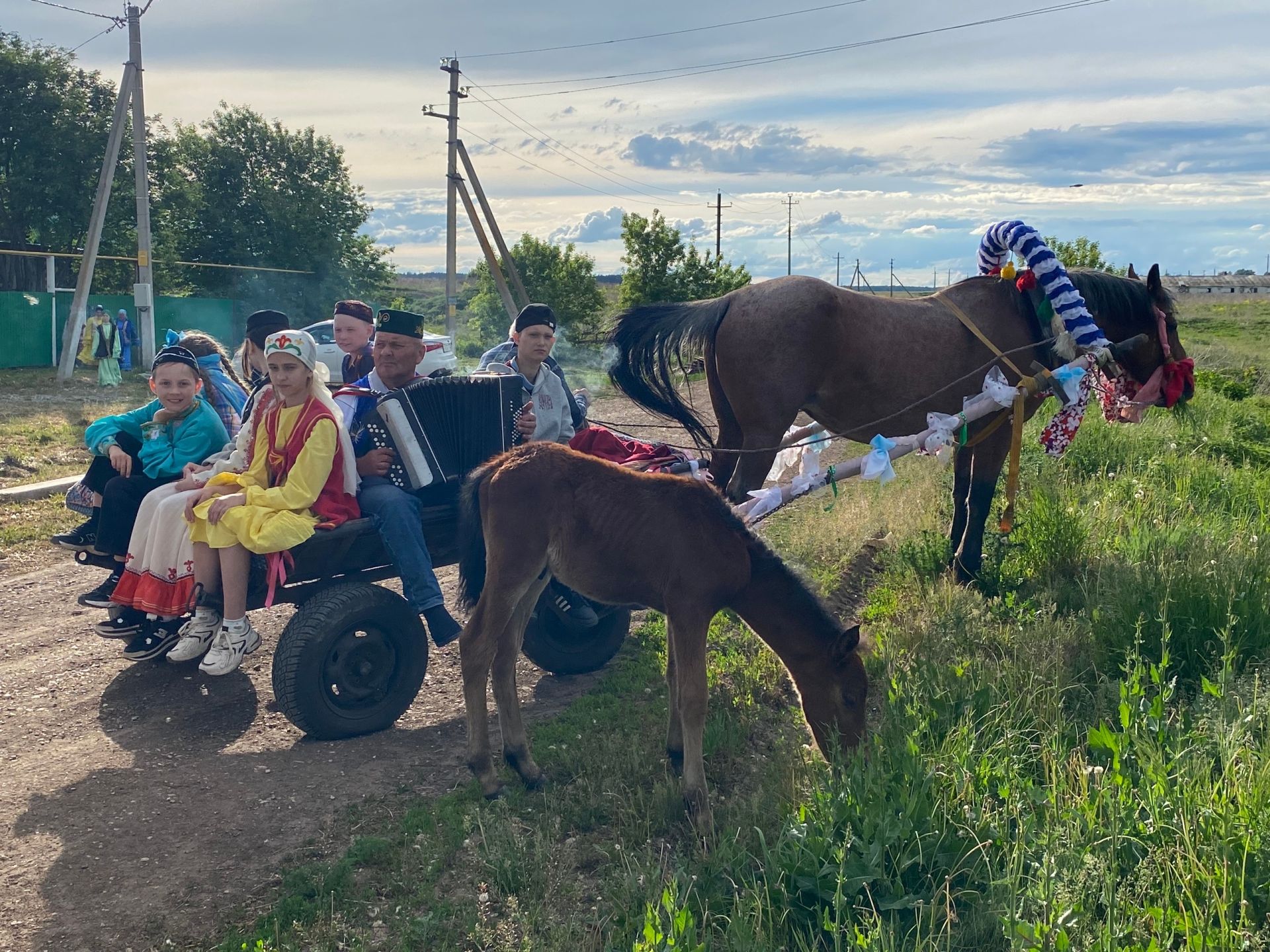 В селе Сапей собрали подарки к Сабантую