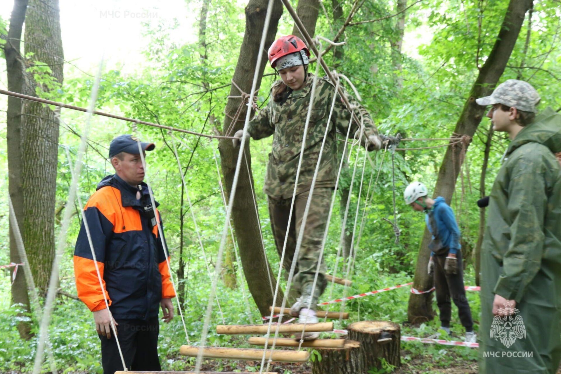 Азнакаевские школьники вошли в пятёрку лучших на «Школе безопасности»