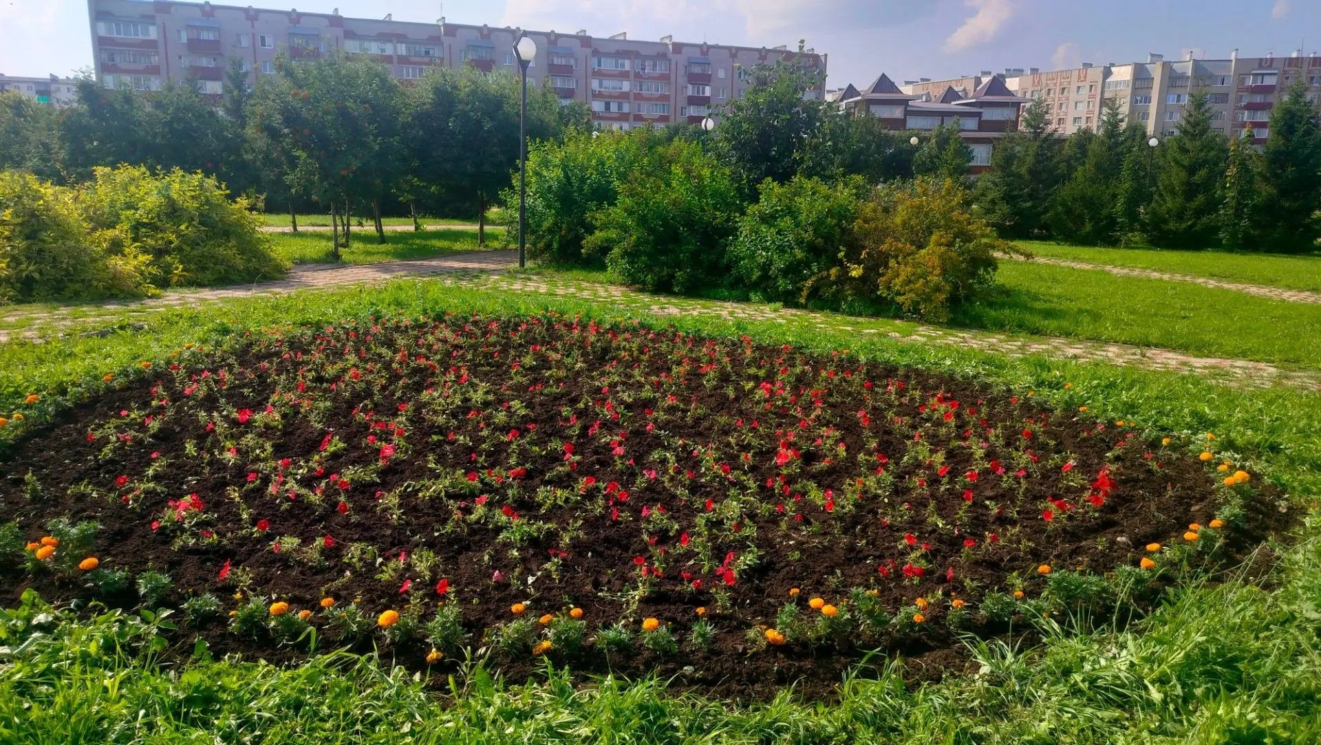 Благоустройство Азнакаево: чистота и комфорт каждый день