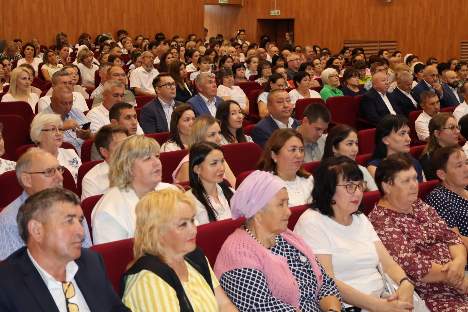 „Работаем на результат!“: в Сармановском районе прошёл отчёт‑программный форум партии „Единая Россия“