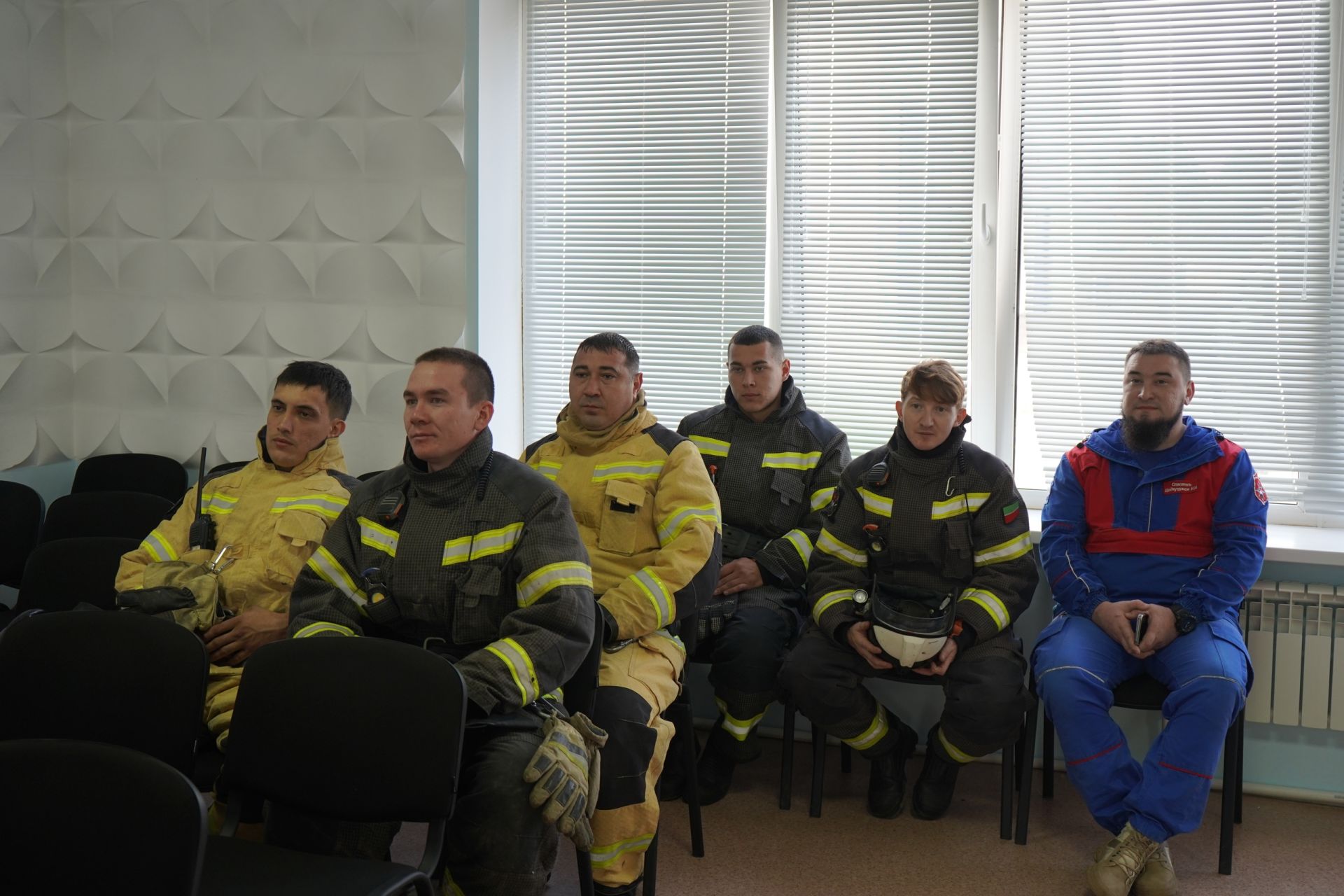 «Штатная готовность: в Азнакаево состоялась плановая тренировка служб по АТЗ и ЧС