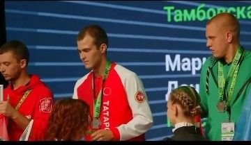 Горурланабыз: Азнакай егете «Һөнәрманнар» чемпионатында икенче урын алды
