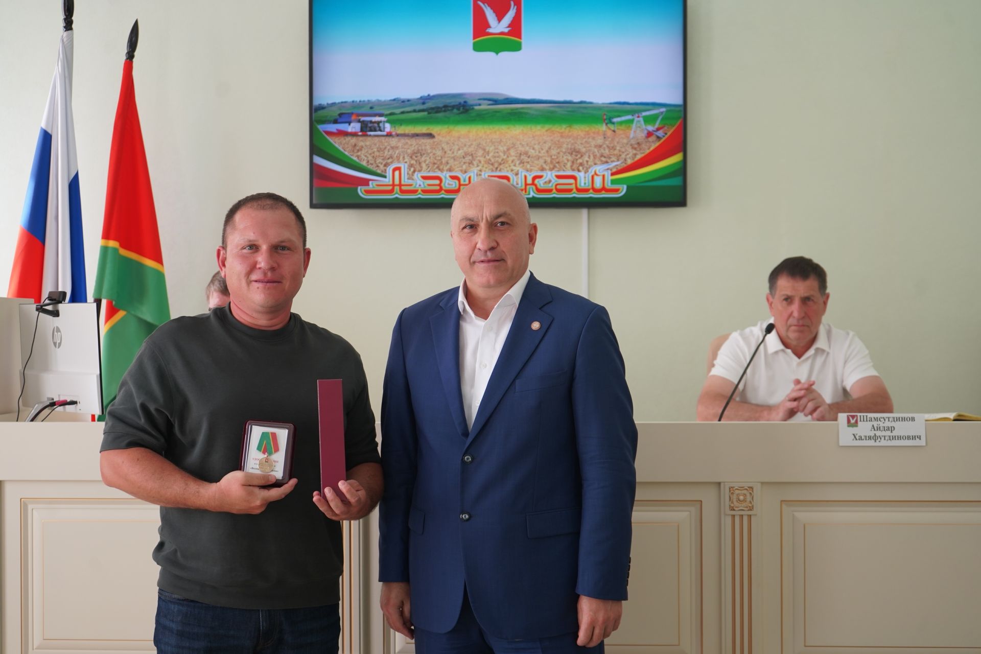 Итоги еженедельной планёрки в Азнакаевском районе: здравоохранение и оперативная обстановка