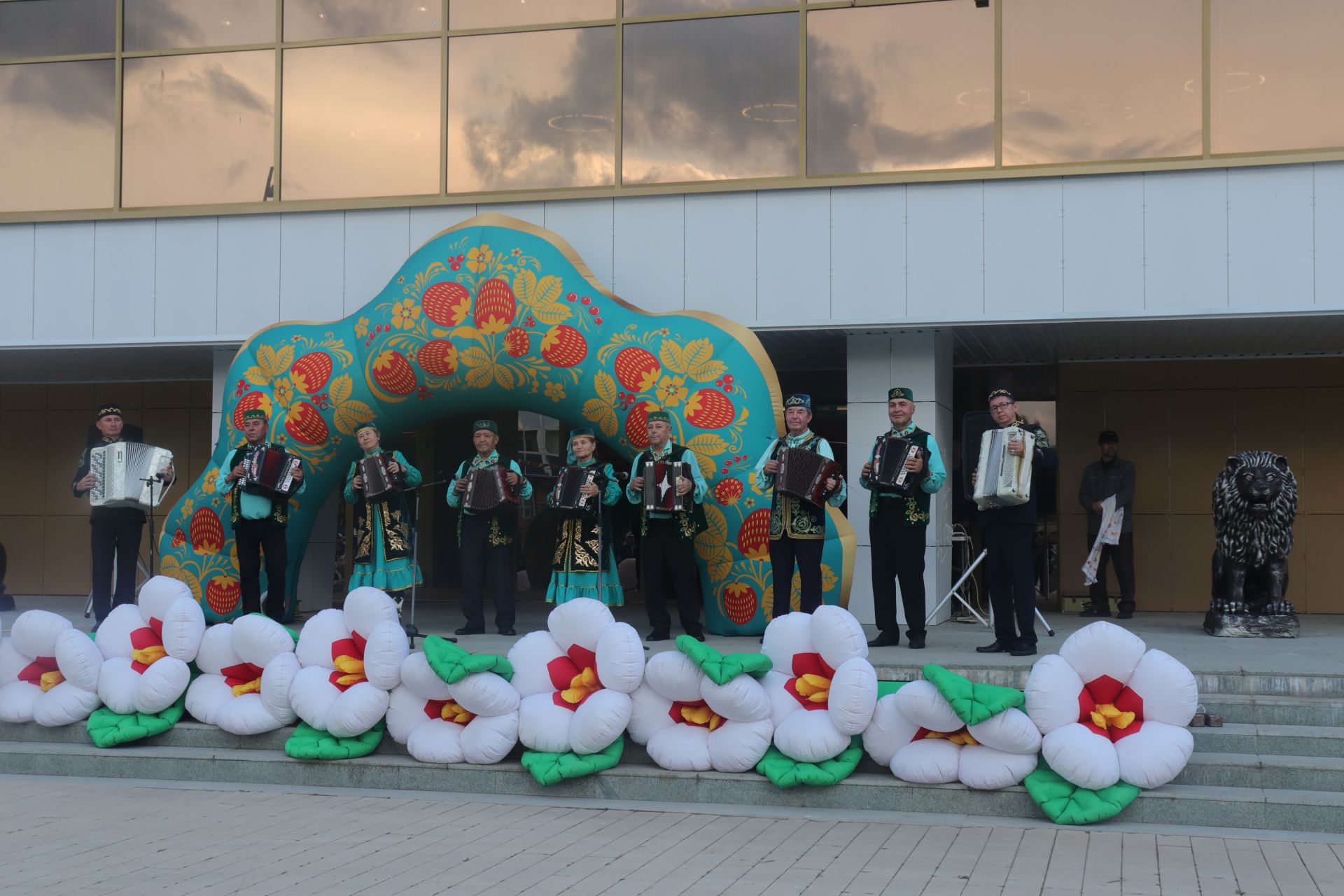Азнакайда “Әбиләр чуагы” бәйрәме узды