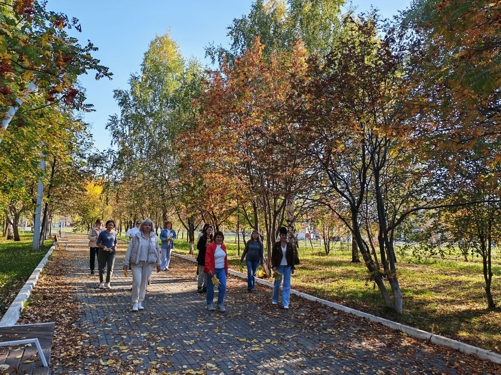 Медики Азнакаевской ЦРБ призывают: делайте 10 000 шагов к здоровому сердцу!