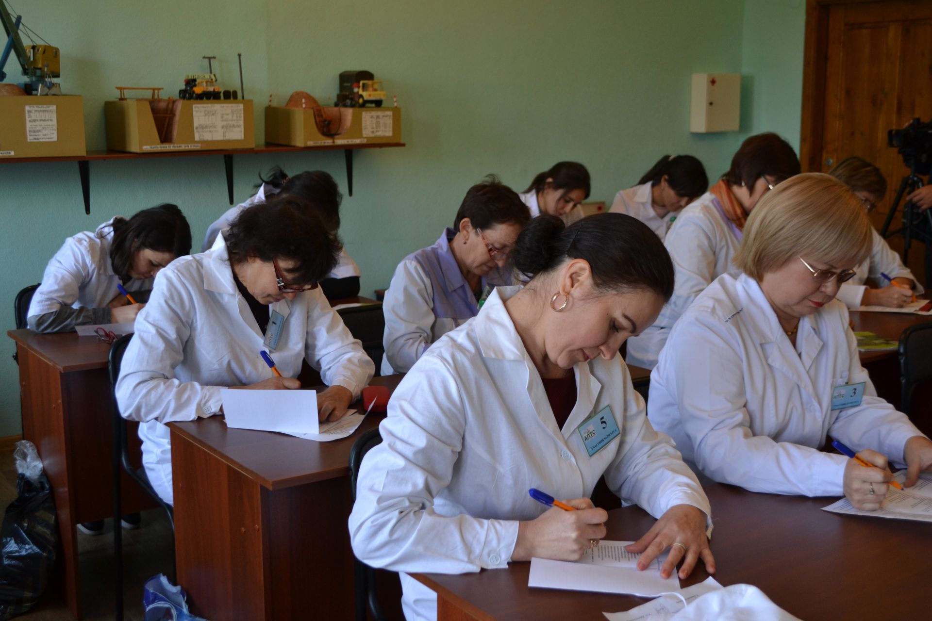 В Азнакаево прошел республиканский конкурс лаборантов химического анализа
