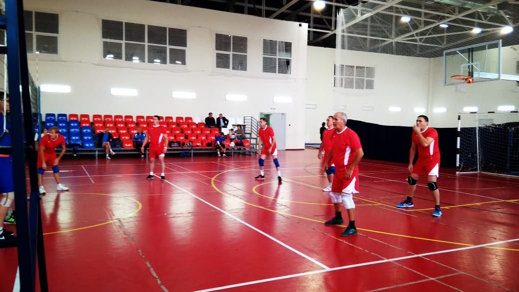 Муниципальное  соревнование по волейболу среди мужских команд