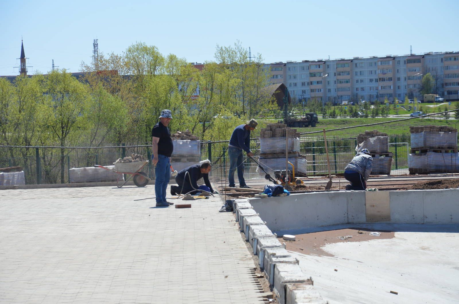 В Азнакаево реконструируют бассейн под открытым небом
