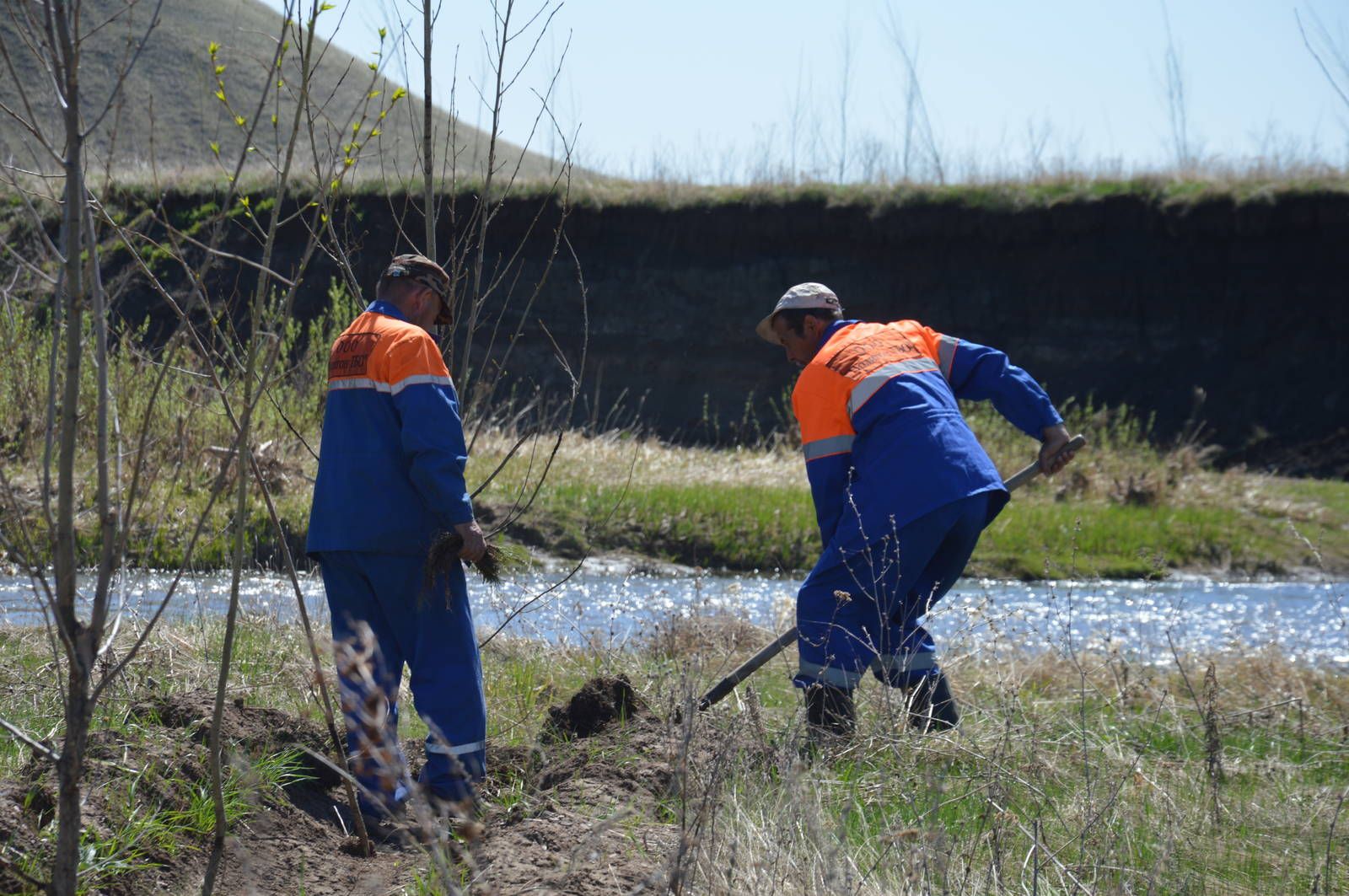 В Азнакаево для защиты от обрушения берегов реки Стярле создали зеленый коридор