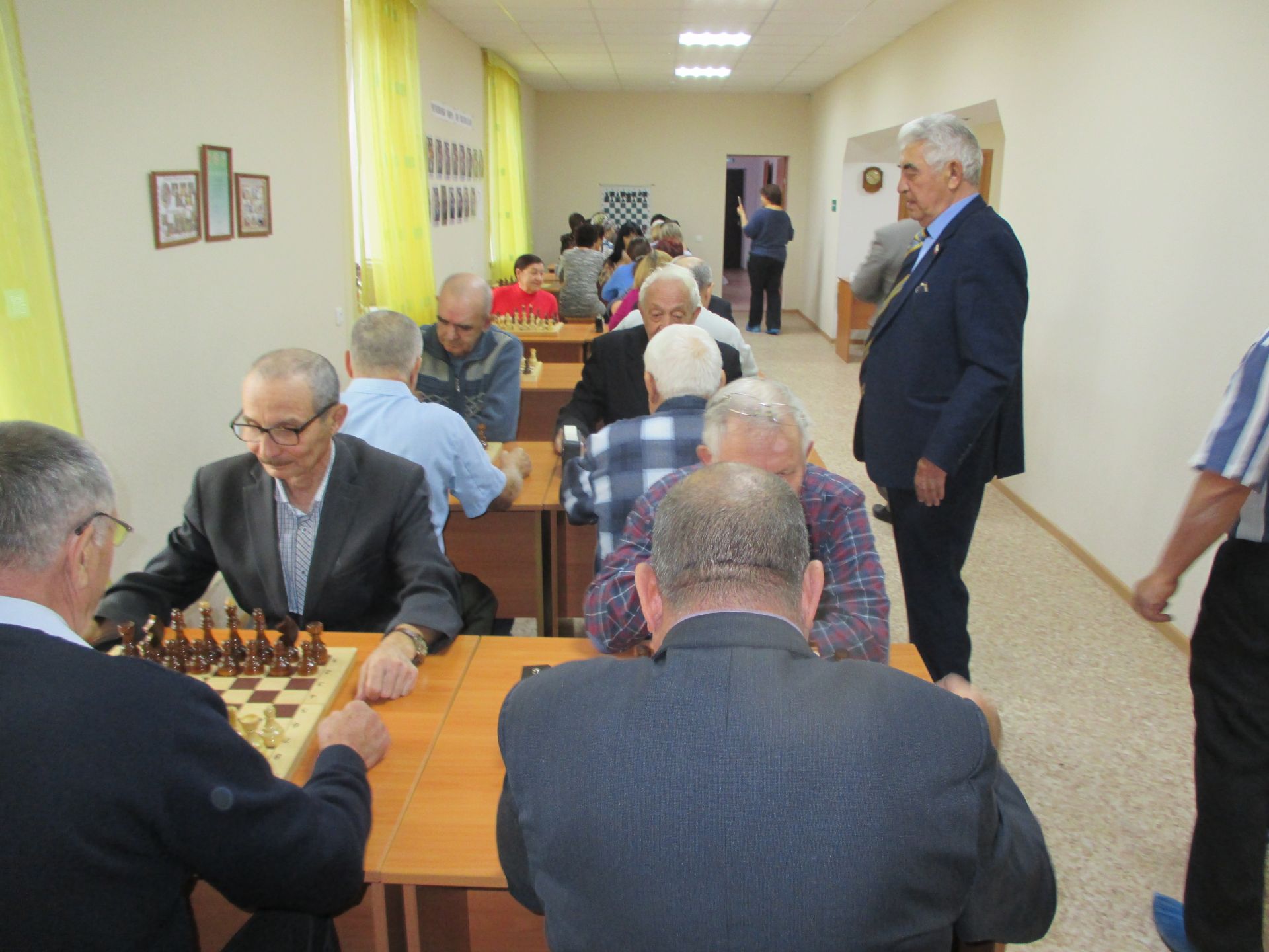 Азнакаевские ветераны любят шахматы