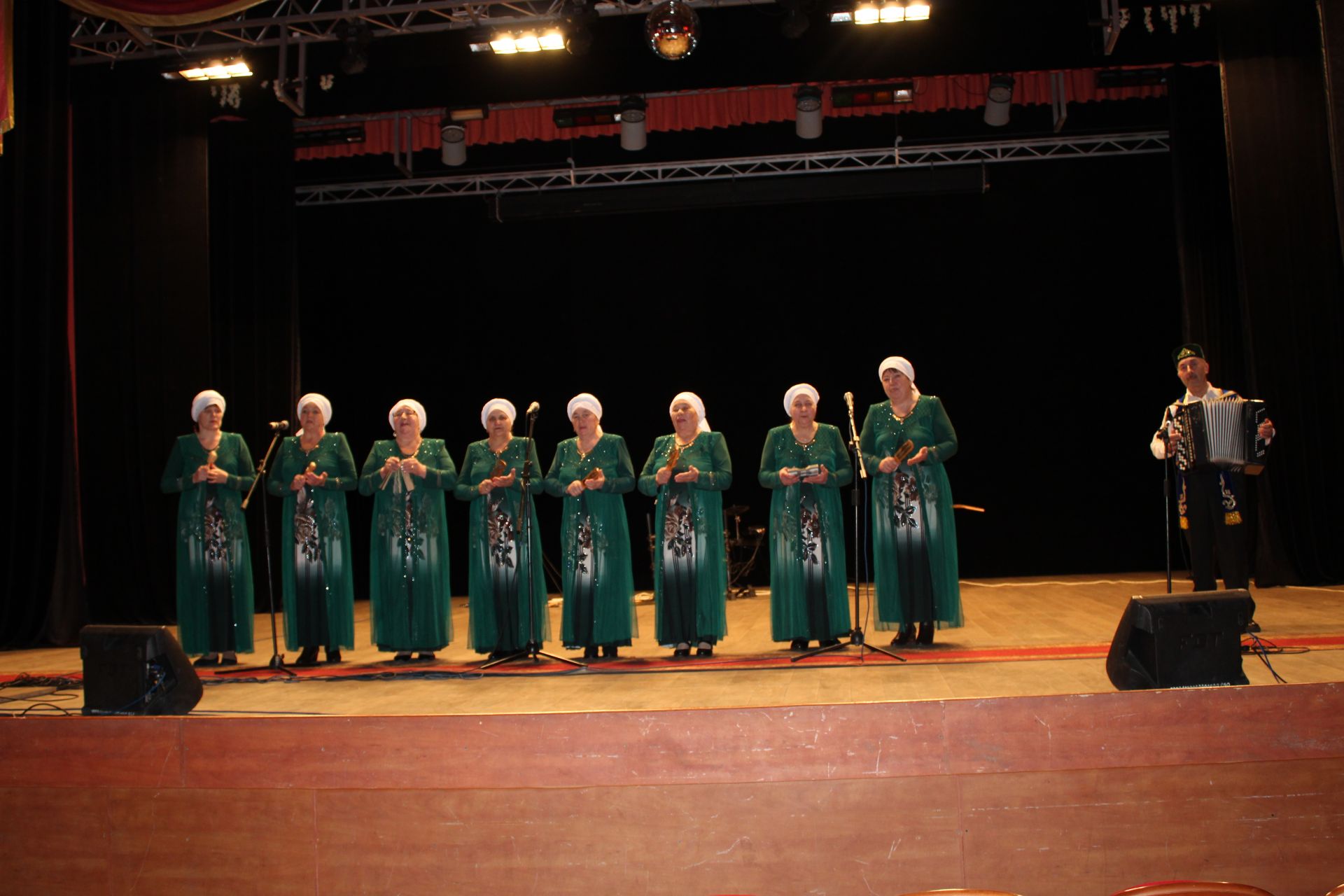 В Азнакаево состоялся отборочный тур конкурса народной песни «Халкым моннары»