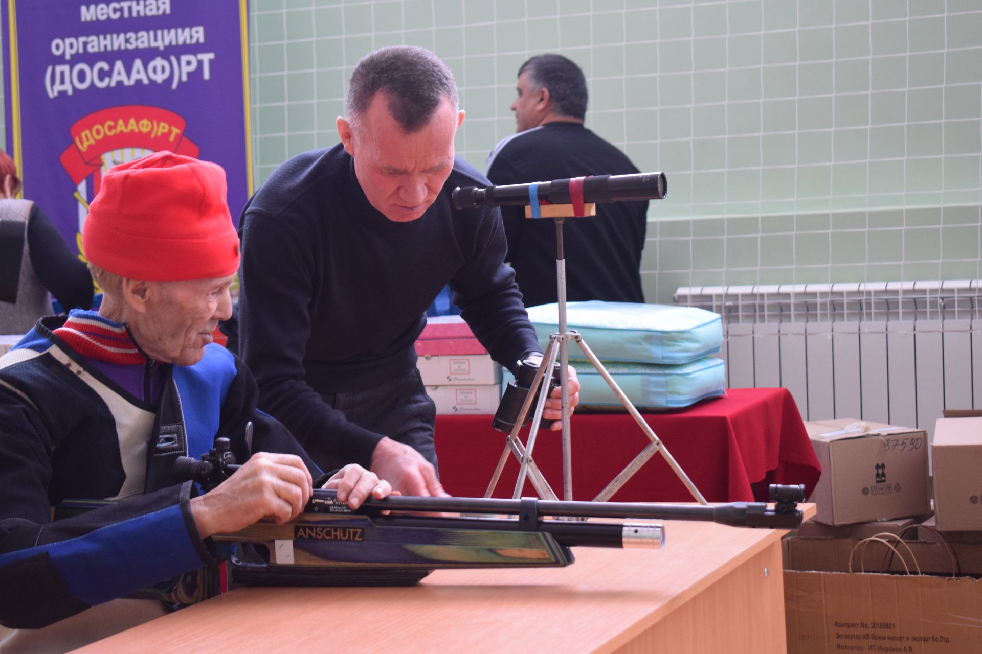 Азнакаевские ветераны испытали силы в турнире «Ворошиловский стрелок»