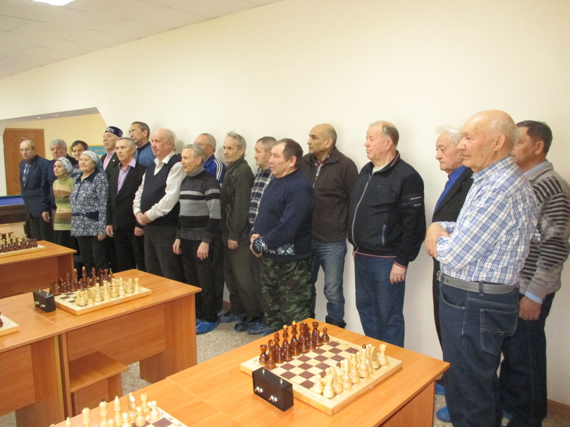 В Азнакаево прошел шахматно-шашечный турнир среди ветеранов