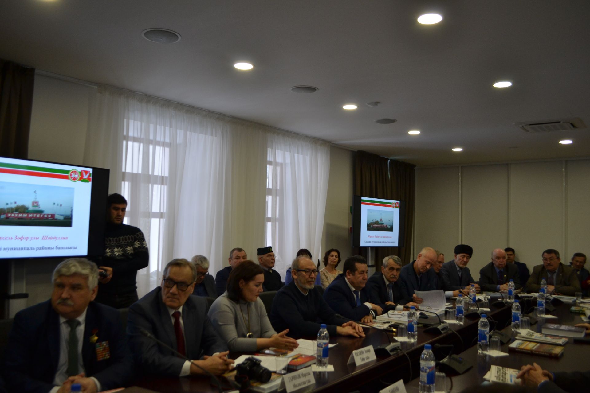 В Конгрессе татар состоялась презентация краеведческих книг по истории сел Азнакаевского района