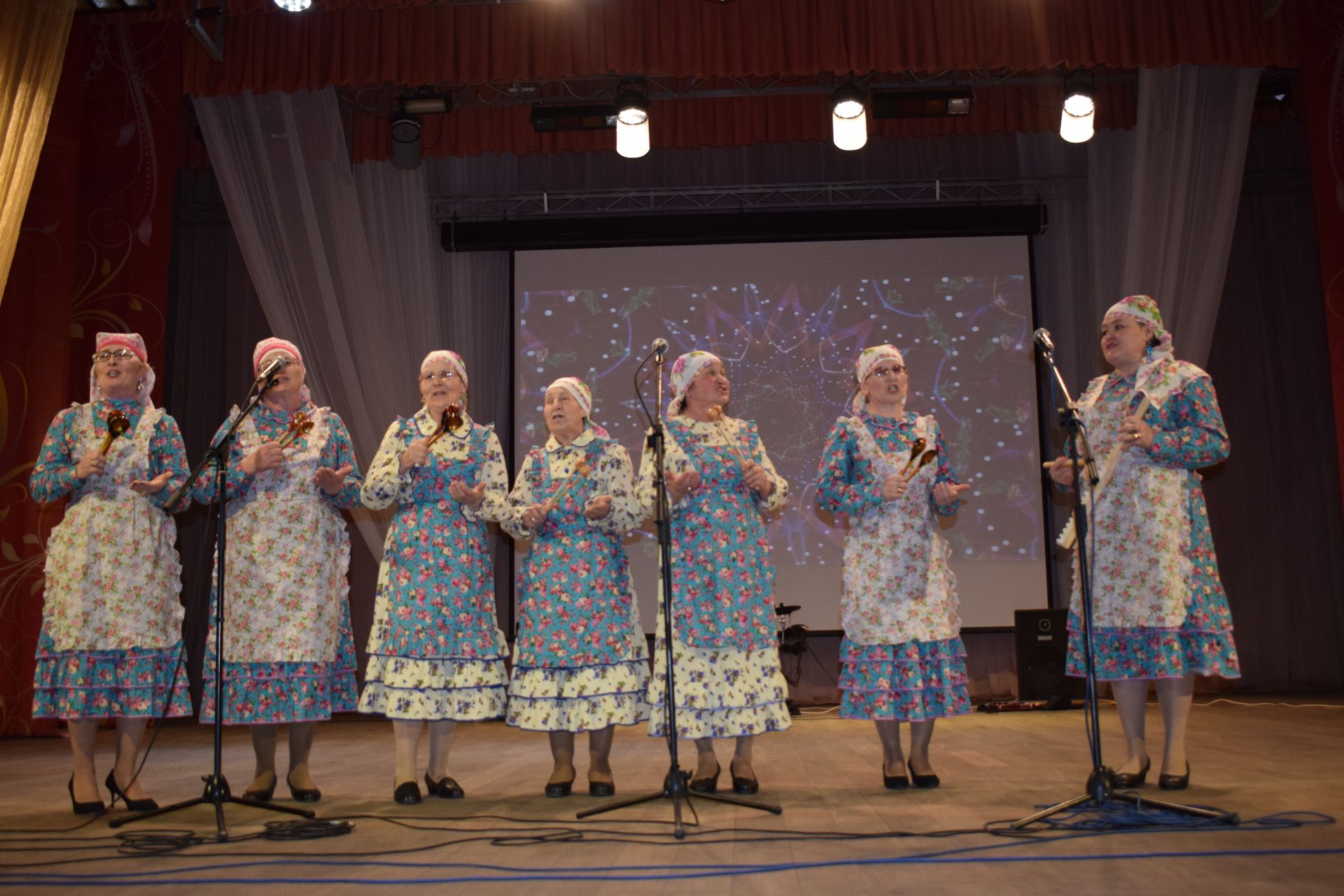 В Азнакаево состоялся гала-концерт конкурса народной песни «Халкым моннары»