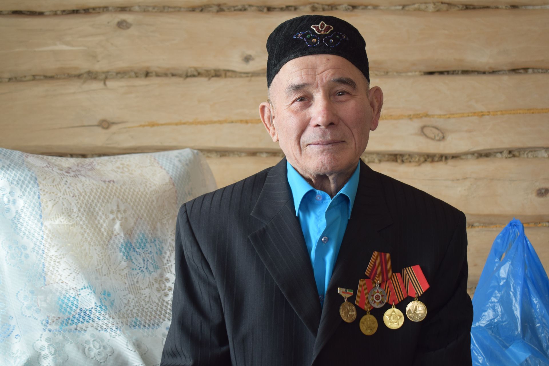 Агерзинский "Кулибин" отметил 90-летний юбилей