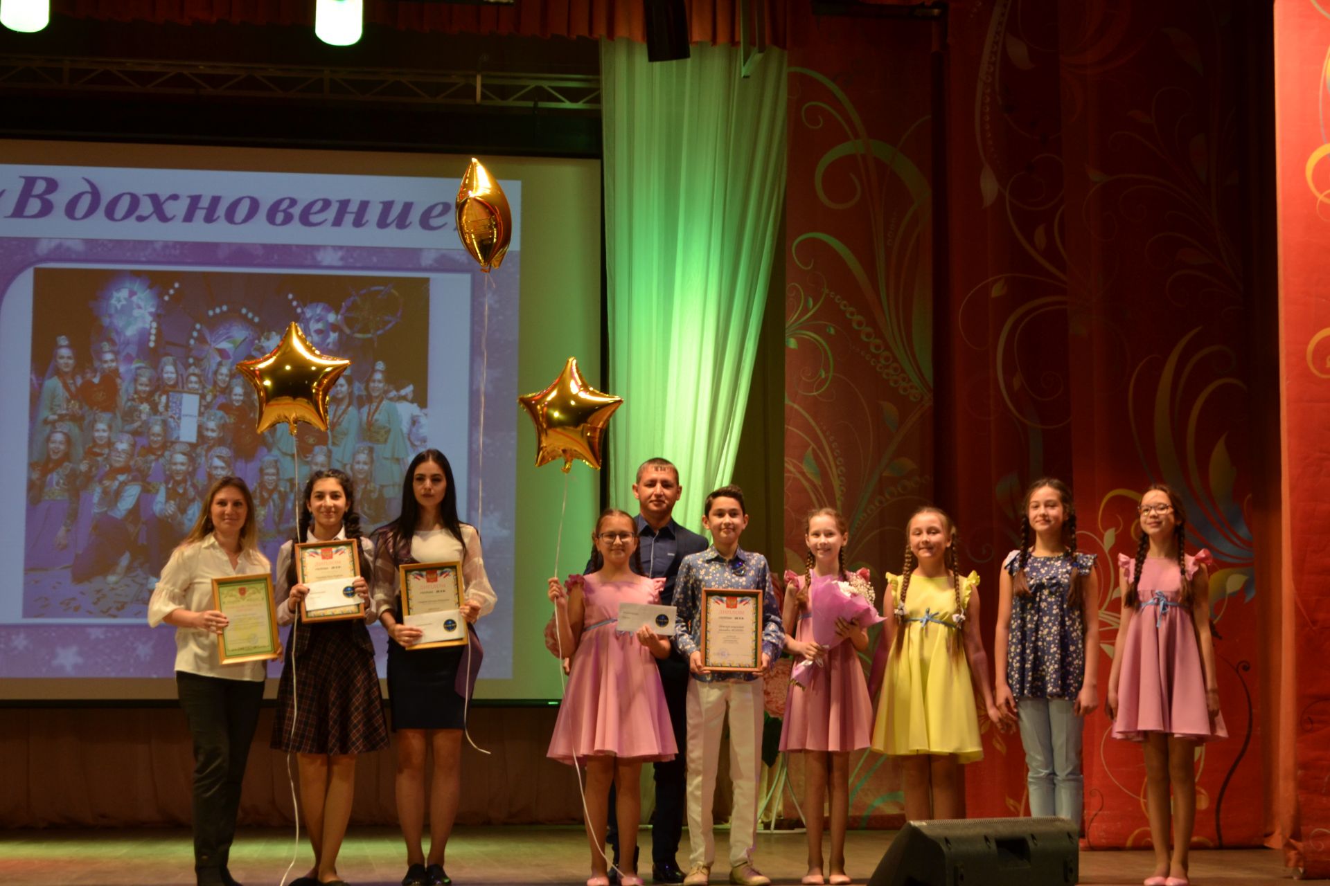 Сегодня в Азнакаево одаренным детям вручили премию “Чулпан”