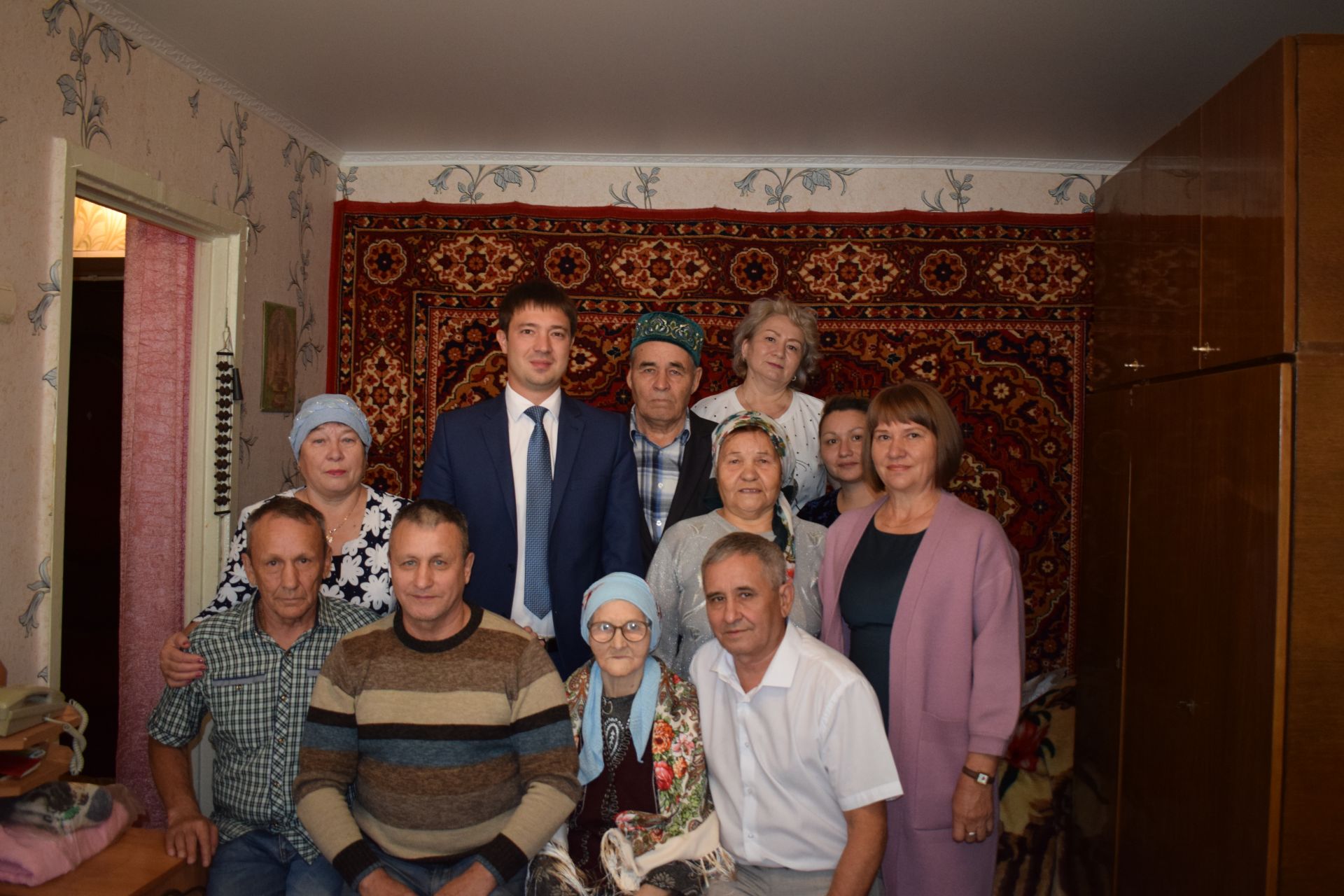 Рамзию Ганиуллину из Азнакаево поздравили с 90-летним юбилеем