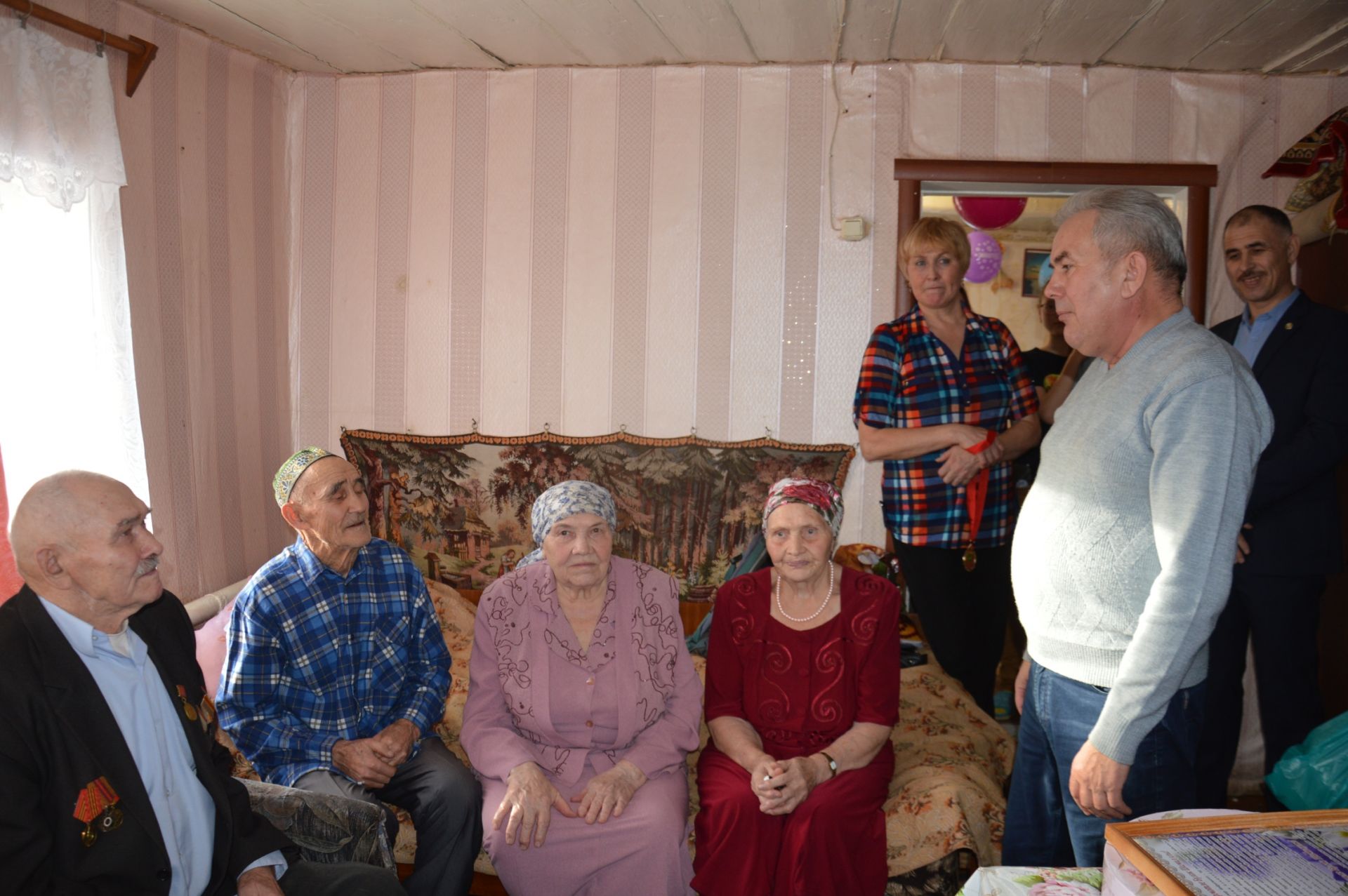 Житель поселка Актюба Буляк Гилязетдинов отметил свой 90-летний юбилей