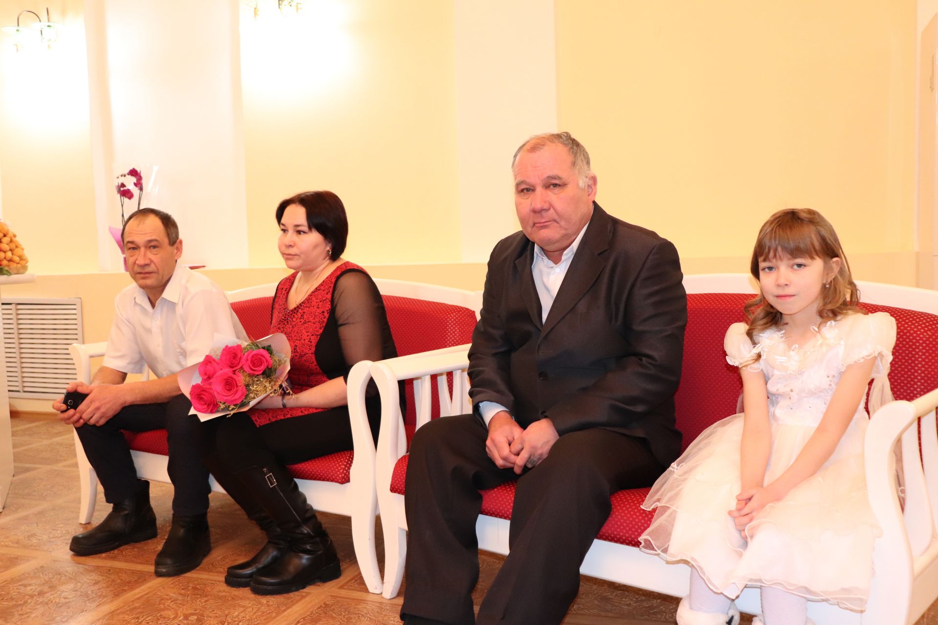В Азнакаево родилась первая в новом году новая семья