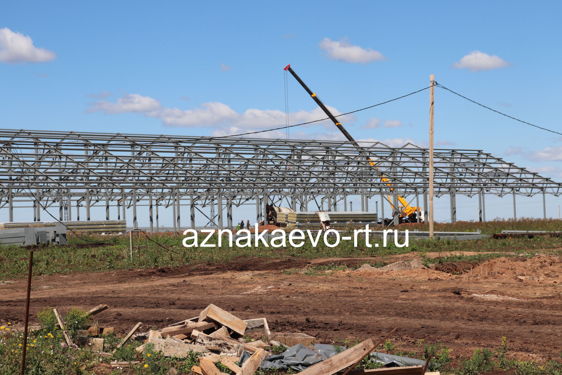 В Азнакаевском районе строится еще одна мегаферма