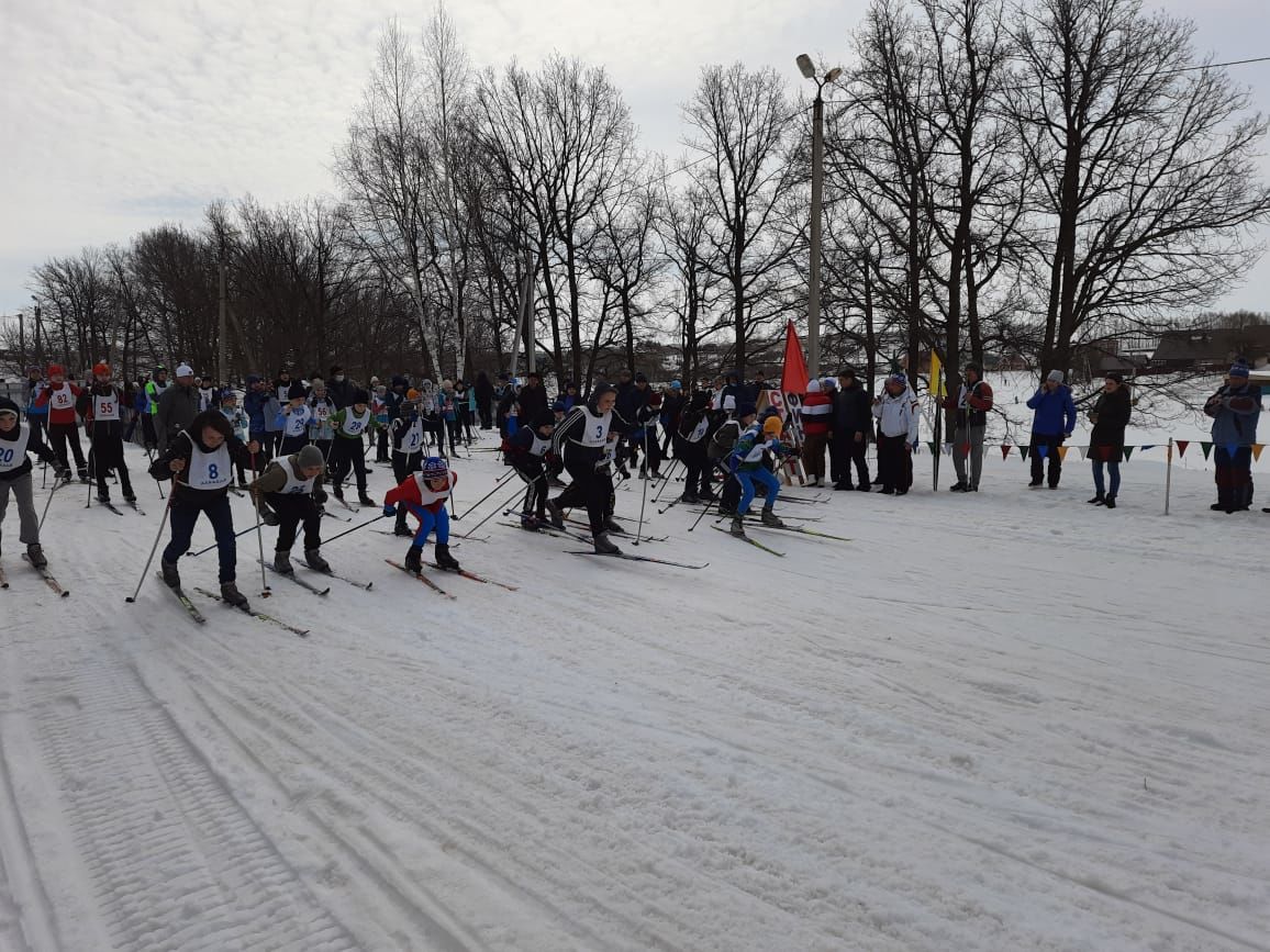 В Азнакаево прошли соревнования, посвященные закрытию лыжного сезона