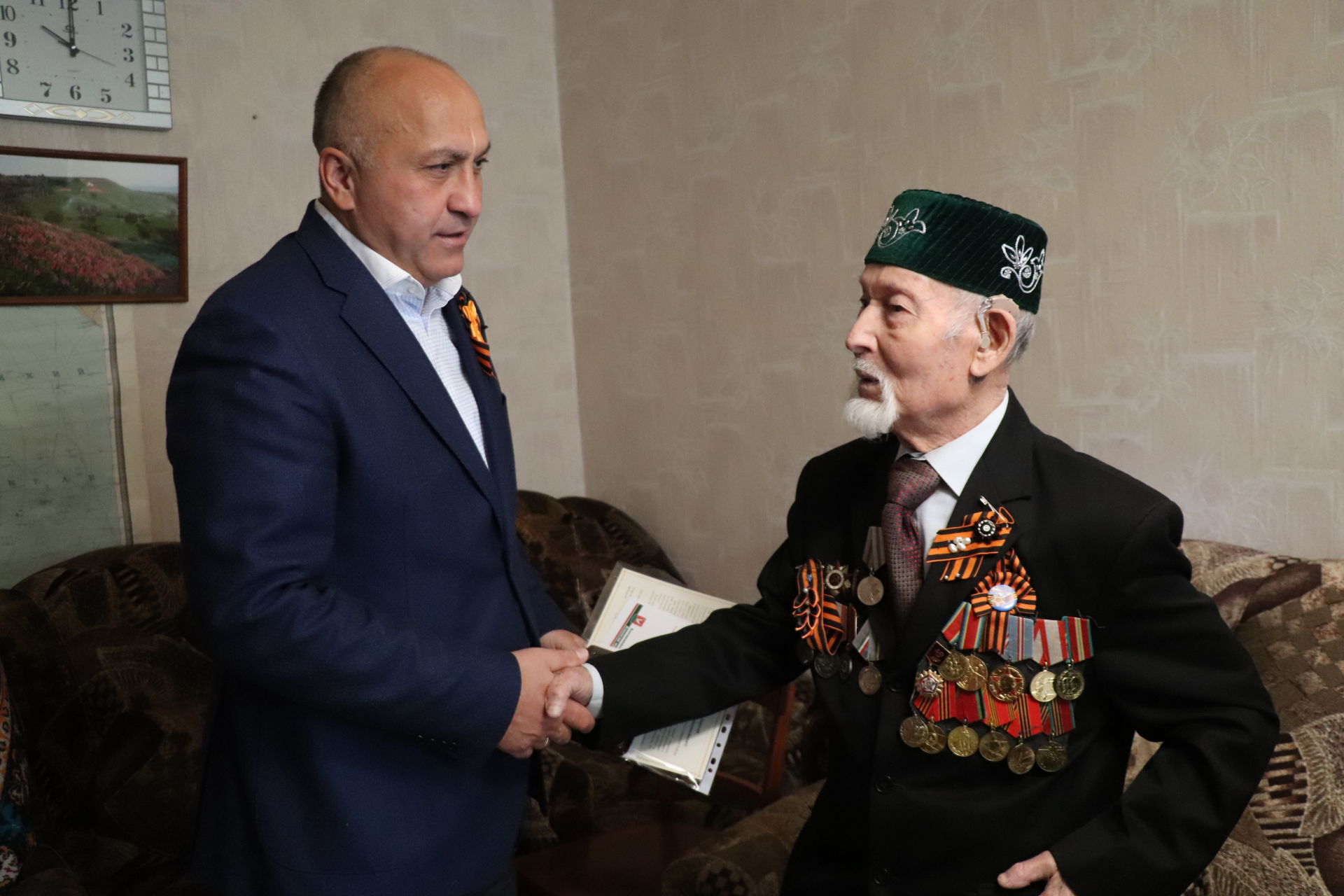 Глава района Марсель Шайдуллин поздравил ветеранов войны