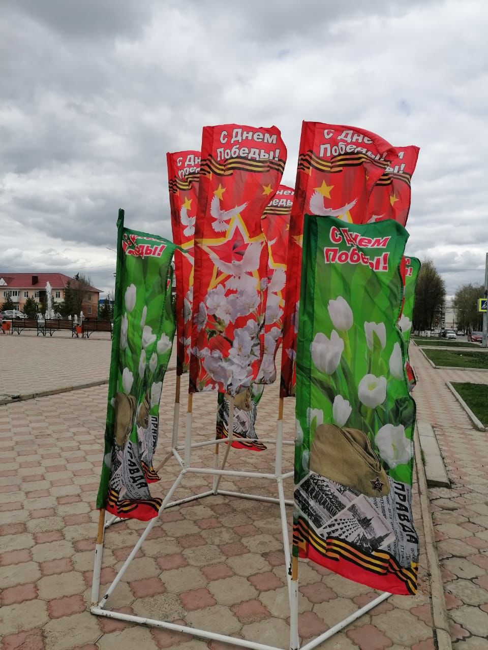 В Азнакаево царит настроение приближающегося праздника Победы 