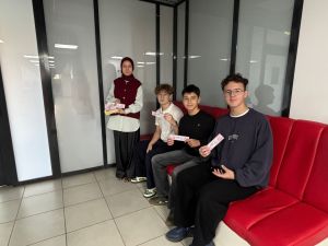 МЦ „ТАУ“ провёл просветительскую акцию о телефоне доверия