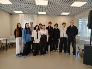 Студенты проверили знания по истории и праву