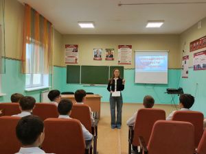 Невидимая угроза: как в Азнакаево говорили о скрытой агрессии в сети