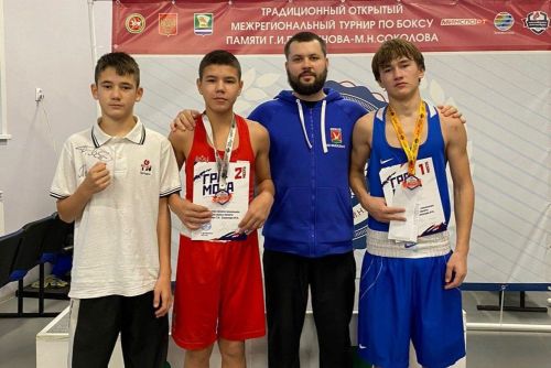 Азнакаевские боксеры вернулись с победой