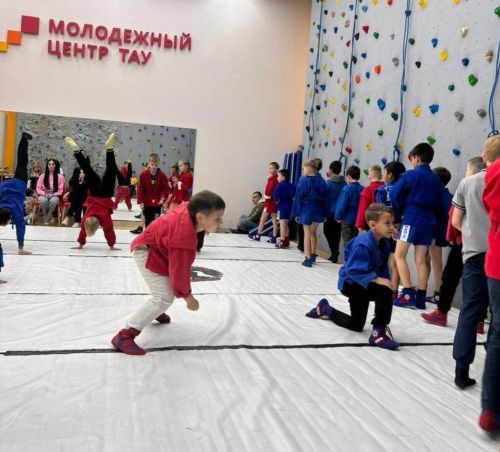 В Азнакаево  прошли соревнования по самбо