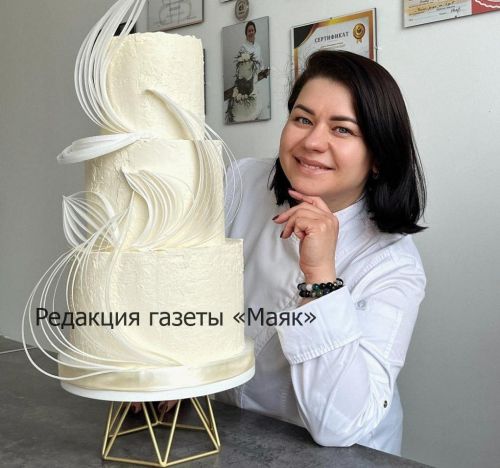 Дильбар Вильданова из Азнакаево приняла участие в изготовлении торта-рекордсмена в Москве!