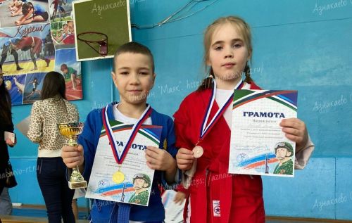 Молодые самбисты из Азнакаево завоевали призовые места на турнире в Белебее