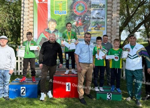 Азнакаевские борцы привезли победу из Муслюмово