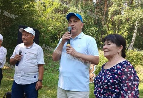 Азнакай ветераннары бәйрәм итте