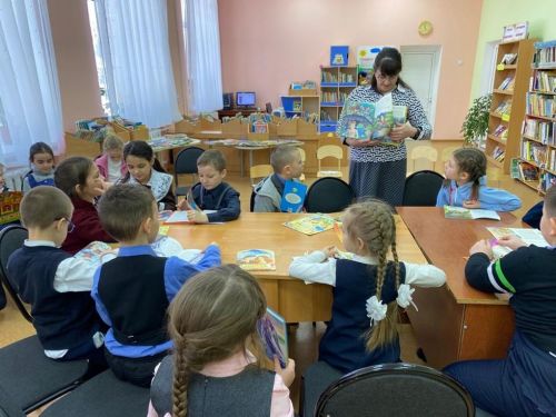 По следам кино: В Азнакаево прошел литературный аукцион «Кино в формате книги»