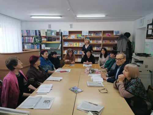 Завгария Шарипова представила землякам свою новую книгу