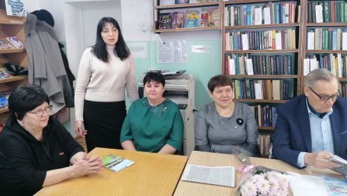 Завгария Шарипова представила землякам свою новую книгу