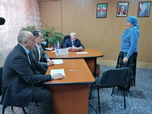 Татарстан Республикасы Дәүләт Советы депутаты Рөстәм Мөхәммәдиев шәхси сораулар буенча азнакайлыларны кабул итү үткәрде